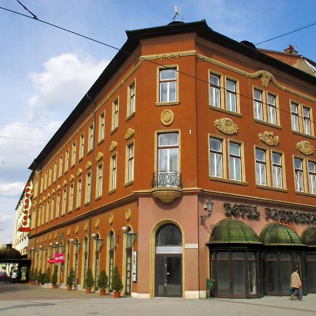 Hotel Pannonia 미슈콜츠 외부 사진