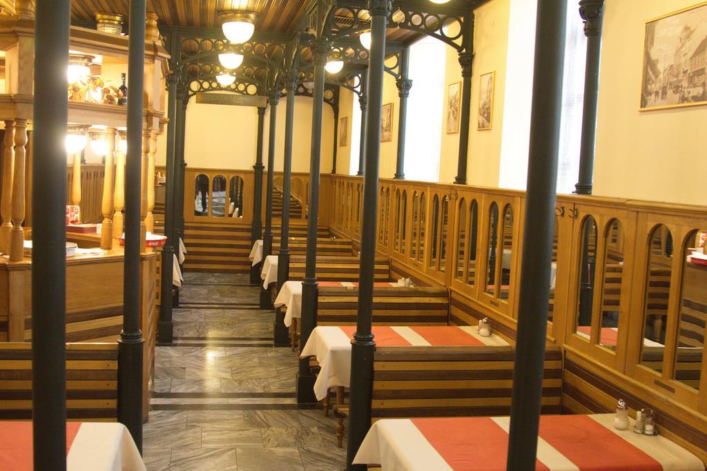 Hotel Pannonia 미슈콜츠 외부 사진