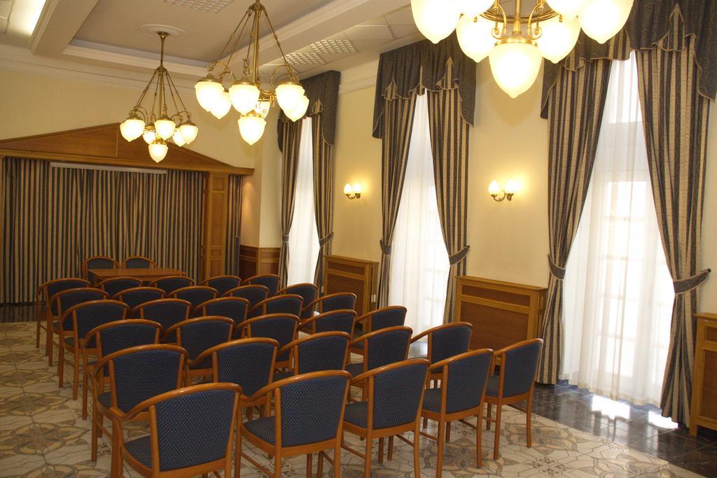Hotel Pannonia 미슈콜츠 외부 사진