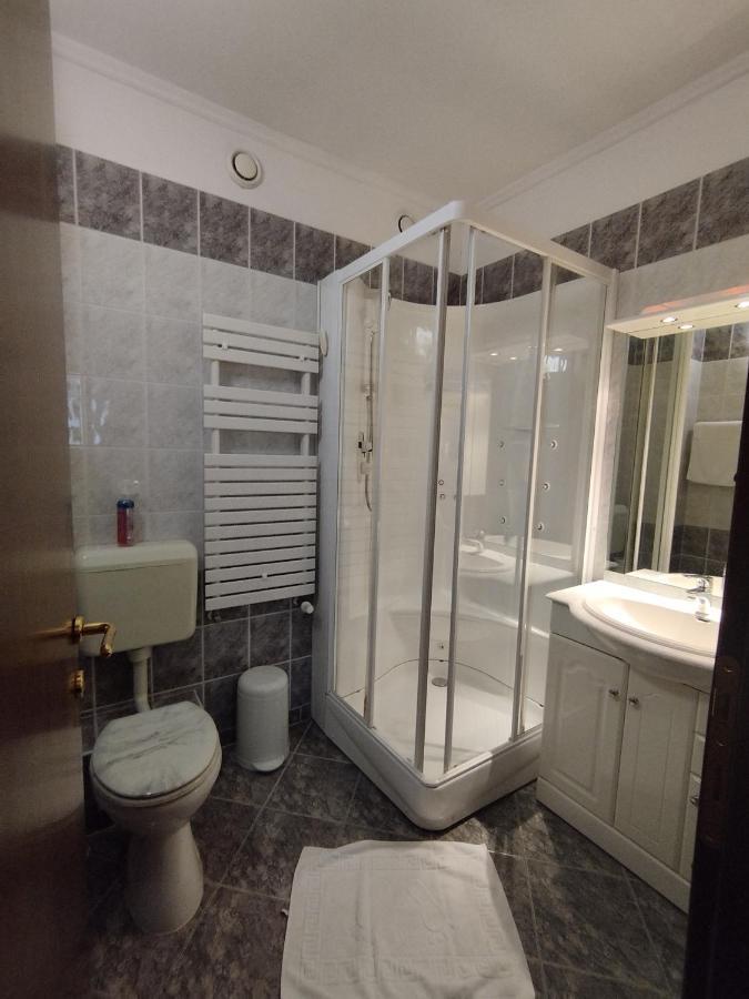 Hotel Pannonia 미슈콜츠 외부 사진