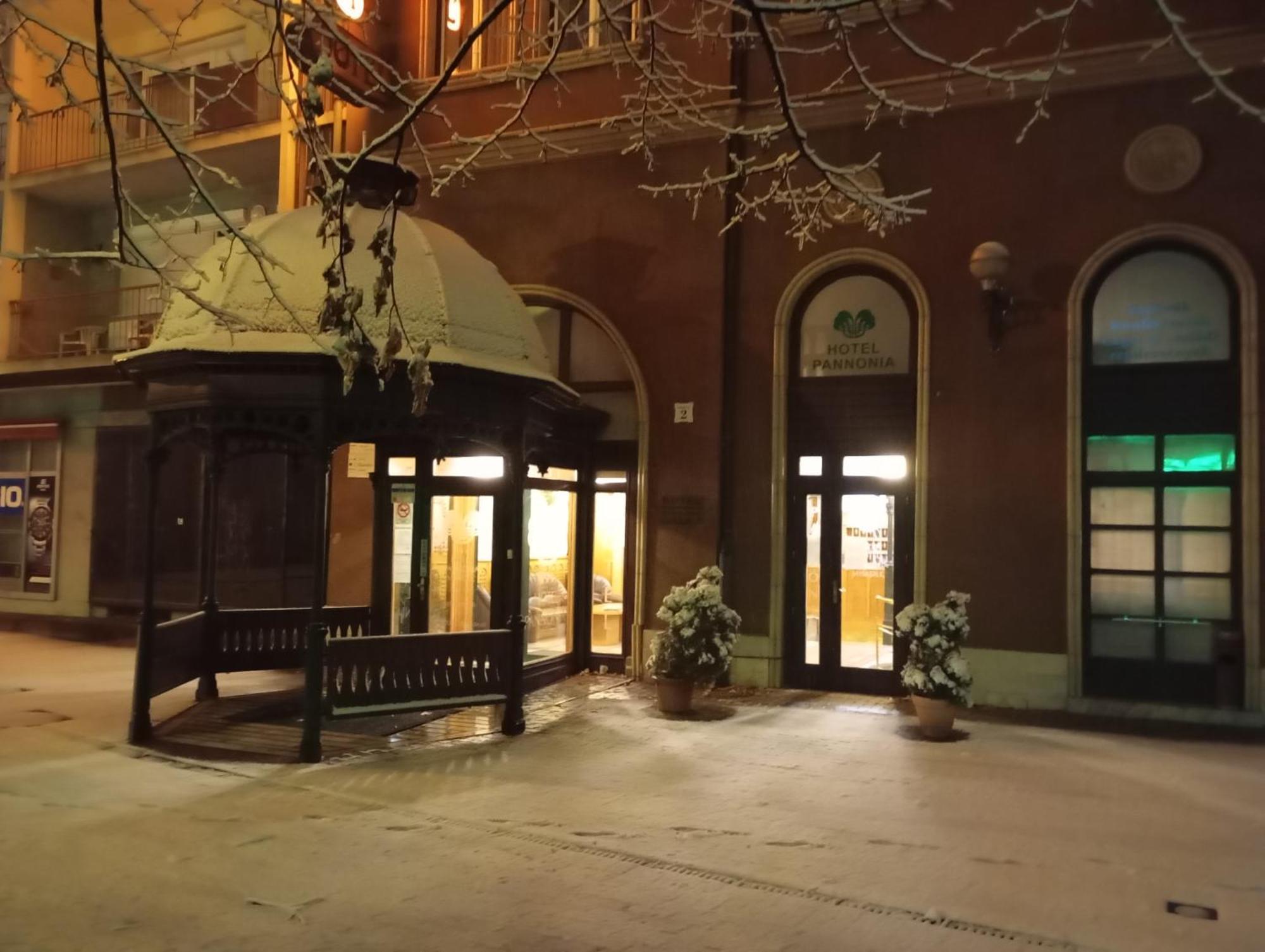 Hotel Pannonia 미슈콜츠 외부 사진